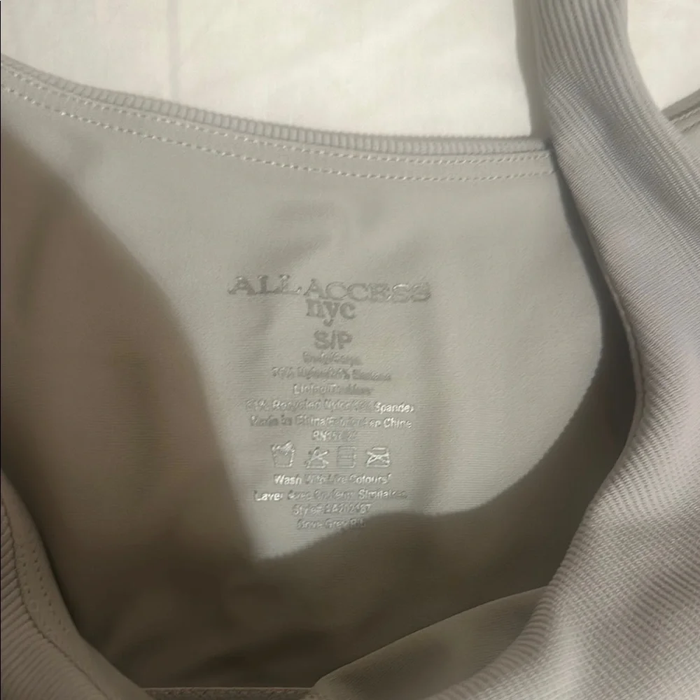 Gray Ribbed Workout Top - Picture 3 of 3